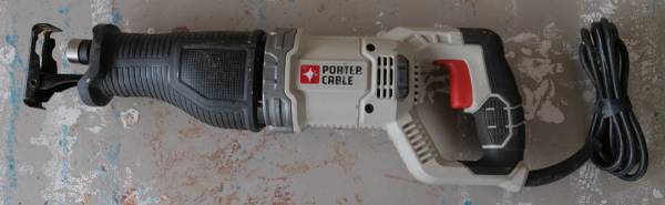 Sierra Recíproca Eléctrica Cableada de 7,5 Amperios de la Marca Porter Cable - $80 (san jose downtown)63471476281473121