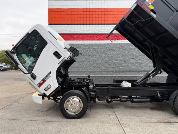 2012 Isuzu NPR(W4500)HD V8 - Photo 11