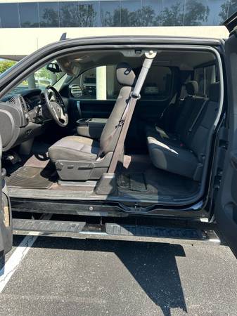 Camioneta pickup GMC Sierra 1500 xtra cab 4x4 de 2013, inspeccionada en MD - $12,000 (Germantown)63616345831297124
