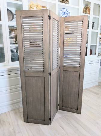 Charming Washed-Gray Wood Folding Screen / Room Divider 1