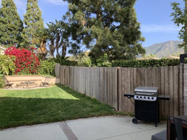 $1,550 / 1br - 125ft2 - Private Bedroom Queen bed, Desk, Mini Fridge, Yard, Pool, Hot Tub (Camarillo)63800690060161122