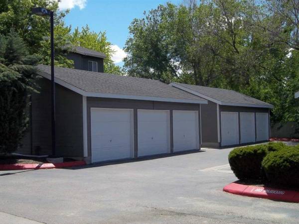 $1,550 / 2br - 857ft2 - New Dog Wash (Coming Soon), Pet Friendly, Private Patio or Balcony (Boise Idaho)63794993465857121