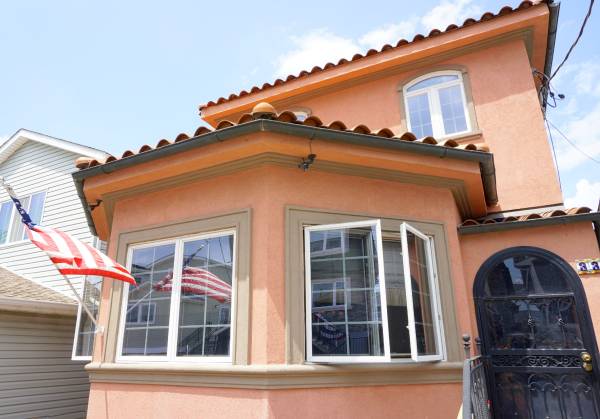 $3,695 / 3br - 700ft2 - 33 W 13th Road (Broad Channel)63854290859009120