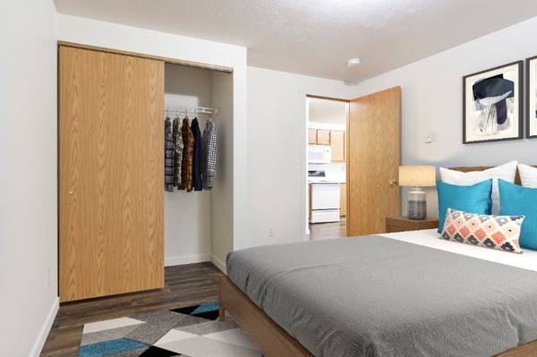 🐧Open-Concept, In-Unit Laundry, On-Site Maintenance🐧 1