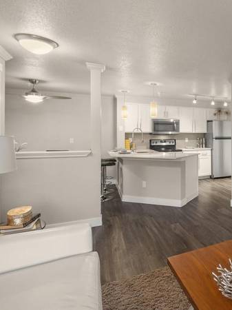 $3,725 / 3br - 1342ft2 - Two Sparkling Outdoor Pools - perfect for a relaxing dip!63850756229379120