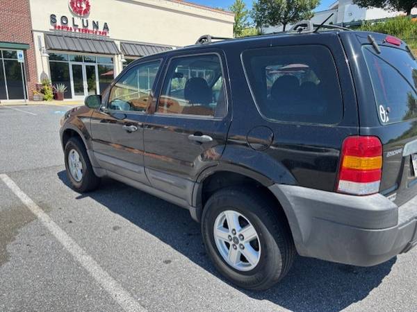 2006 FORD ESCAPE RUNS GREAT 2WD COLD AC SMOOTH STRONG RIDE 2700! - $2,700 (elkridge/laurel)63439956398723124