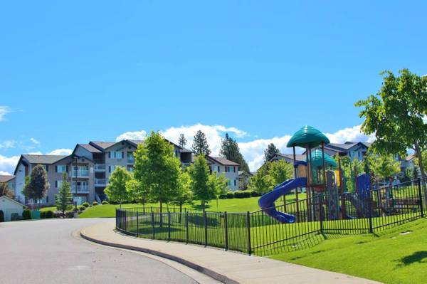 $1,291 / 2br - Air Conditioning, Clubhouse, Garages available (2820 Cherry St, Spokane Valley, WA)63969876969474124