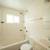One block to Lake Merritt! Cute Garden style setting! Onsite Laundry! 3 thumbnail
