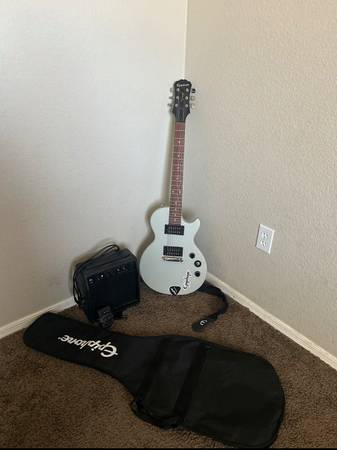 Les Paul Special Model + Amp 1