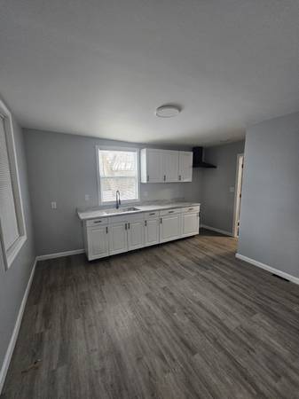 $1150.00 / 2br - 2901 Wade Ave (Unit C) Upstairs - $115063860363029505124