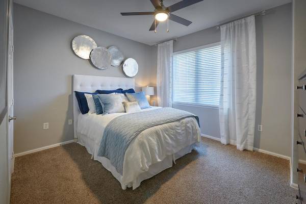 $1,599 / 1br - 722ft2 - Washer & Dryer, Kitchen Islands*, Hardwood-Style Flooring63973503601155122