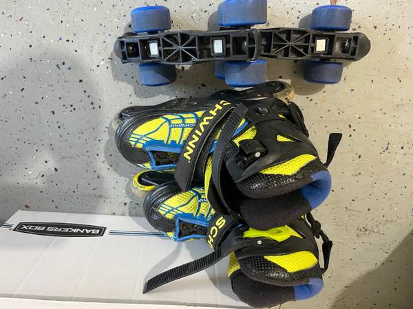 Kids' roller blades (with detachable training wheels) 1