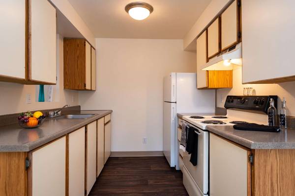 $1,188 / 1br - 581ft2 - Gorgeous 581 Sq Ft, 1 Bed / 1 Bath near public transportation (Gresham - North Central)63672582588929120