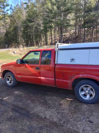 Chevy 2001 S10 Club Cab pickup - $1,500 (Lyndonville)63622570800259121