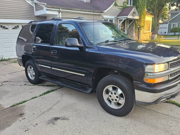 2005 chevy tahoe - $4,850 (Elgin)63618752643459121