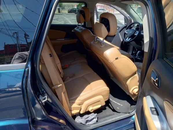 2013 Dodge journey Crew sport Utility AWD - $4,99963616630699137124