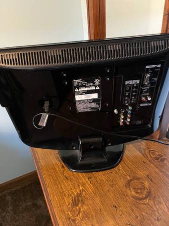 Mini Flat Screen TV 1