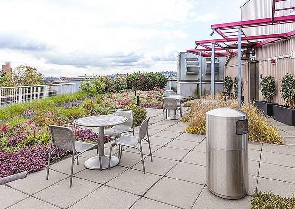 $2,295 / 1br - 560ft2 - Bike Storage, Maple or Concrete Flooring, Central U-District Location (U-District)63870756871811124