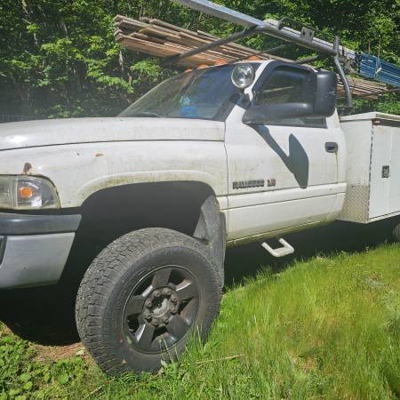 2001 Dodge 3500 Dually Utility Truck - MUST SELL - $5,000 (issaquah/hobart)63473339351427121