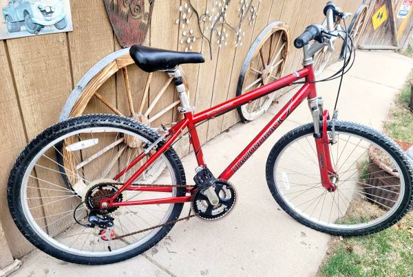 Diamondback Wildwood Citi 21 Speed Front Suspension Hygrid 1
