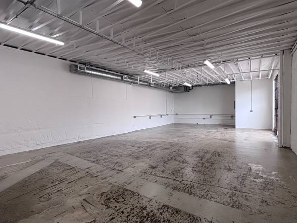 $3,295 Container Look Warehouse Building with 800 AMPS of 3 Phase Power (Jefferson Blvd.)63700939328259124