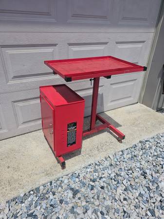 Mobile service tray/ cabinet 1
