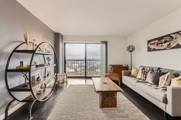 $1,495 / 1br - 620ft2 - Depósito de $99 y tarifas eliminadas = ¡Tu nuevo apartamento de 1 dormitorio! (Downtown Portland)63841707372929120