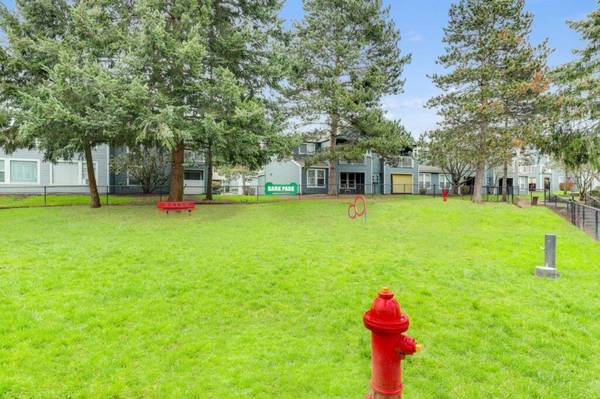 $1,899 / 3br - 1088ft2 - Lavadora y secadora en casa, unidad de almacenamiento separada, club social (entre Mountain View y Riveridge)63831251462403124