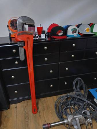 Rigid 60inch Pipe wrench 1