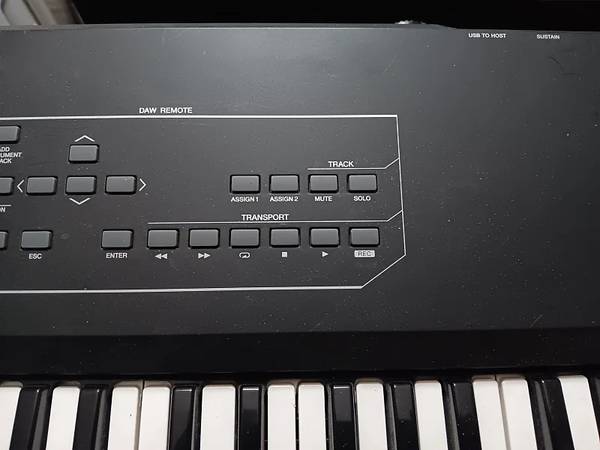 【10320】 YAMAHA KX61 MIDIキーボード 10320】 YAMAHA KX61 MIDIキーボード Amazon | YAMAHA USB