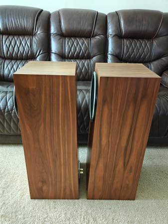 Zu Audio Soul MKII Walnut Speakers With Boxes - $1,800 (Torrance)63471471868931121