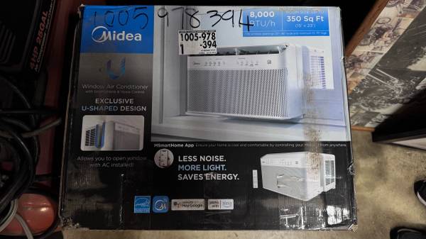 Midea 8,000 BTU Smart Window Air Conditioner 1