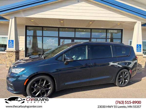 2023 Chrysler Pacifica Touring L 1