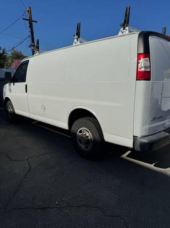 Chevrolet Express 2019 137983 ML - $13,900 (Tujunga)63436935098371124