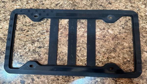 New Anti Rattle Silicone American Flag License Plate Frame Holder 1