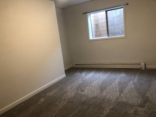 $1,150 / 2hab - 952ft2 - 1265 NE Hillside Lower (Pullman, WA)63689276507651124