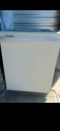 $99 White dishwasher 1