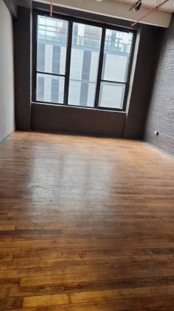$850 / 330ft2 - 🏢 Fitness / Beauty / Retail Space – River North, Chicago | Unit #3F (River North)63959878716034121