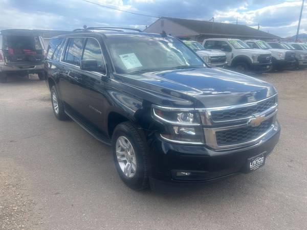 2015 Chevrolet Suburban LT - Immaculate! Luxury For Less! - $14,988 (BROOMFIELD, CO)63612463302913123