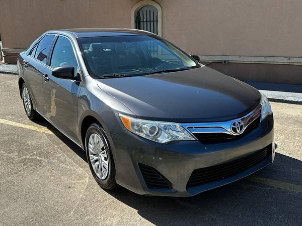 2013 Camry low miles excellent condition clean title - $11,500 (Houston)63617101901699121