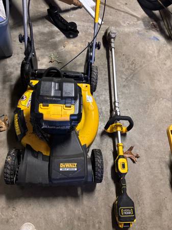 Lawnmower and weedwacker 1