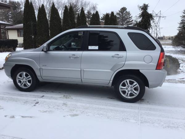 2007 KIA SPORTAGE 4WD - $3,590 (801 N CUNNINGHAM AV URBANA IL)63625035220355121