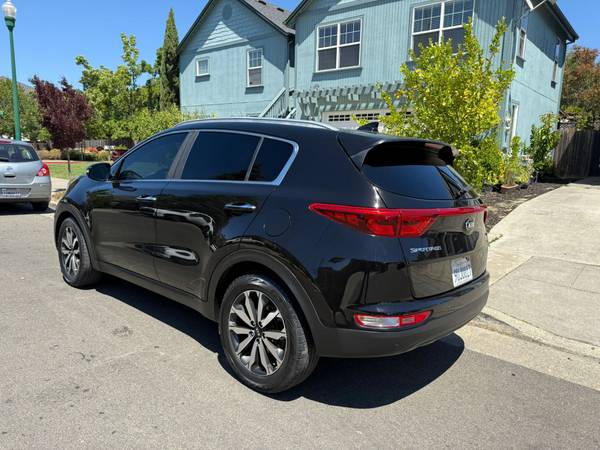 2017 Kia Sportage EX - $7,900 (santa rosa)63438894145409124