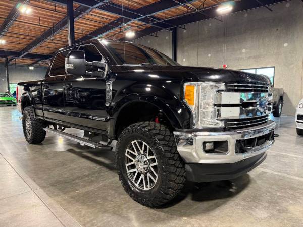 2017 Ford F-350 Super Duty Diésel 4x4 4WD Camioneta F350 Lariat 4 puertas Cabina Extendida - $46,900 (Platinum Motors Corp)63438334941699124