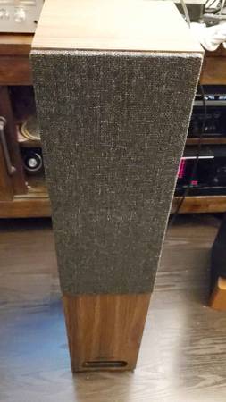JAMO Studio 8 Series S 805 Speakers- New Condition in box 1