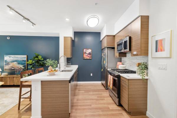 $3,000 / 1hab - 710ft2 - Unidades de 710 pies cuadrados con funciones inteligentes y diseño moderno (Glendale)63662653684737120