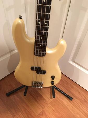 1985 Fender JAPAN Precision Bass PB551 1