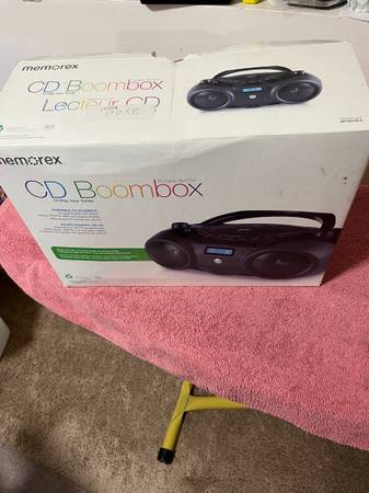 Memorex  CD boombox new 1