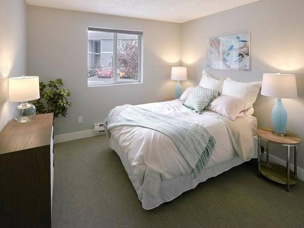 $1,384 / 1br - 674ft2 - Reserved Parking, Easy Public Transportation Access64031307878275122