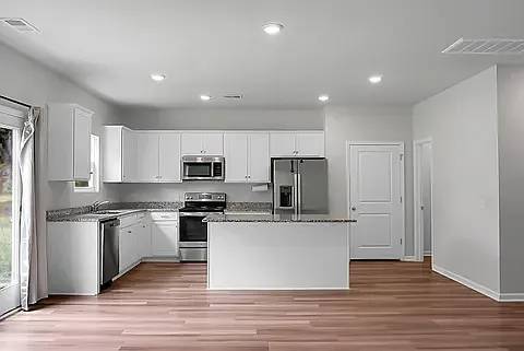 $2700.00 / 3br - 2341ft2 - Move-In Special! $500 Off First Month if You Sign by Nov 1, 2025!64016107359107124